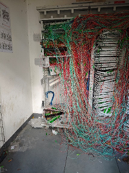 Etat du point de mutualisation de Versailles Pershing le 10 octobre 2025 - mauvais état général à gauche